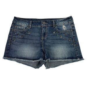 MAURICES Women’s Blue Jean Shorts Sz 9/10 Studs Pockets Distressed Medium Wash